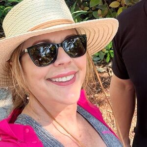 Meet your Posher, Mary